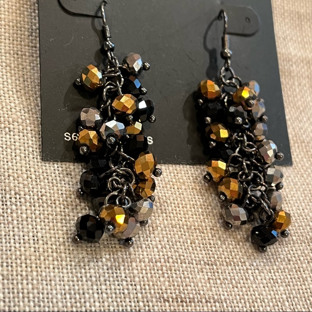 🌺 3 for $10 Earrings 🌺